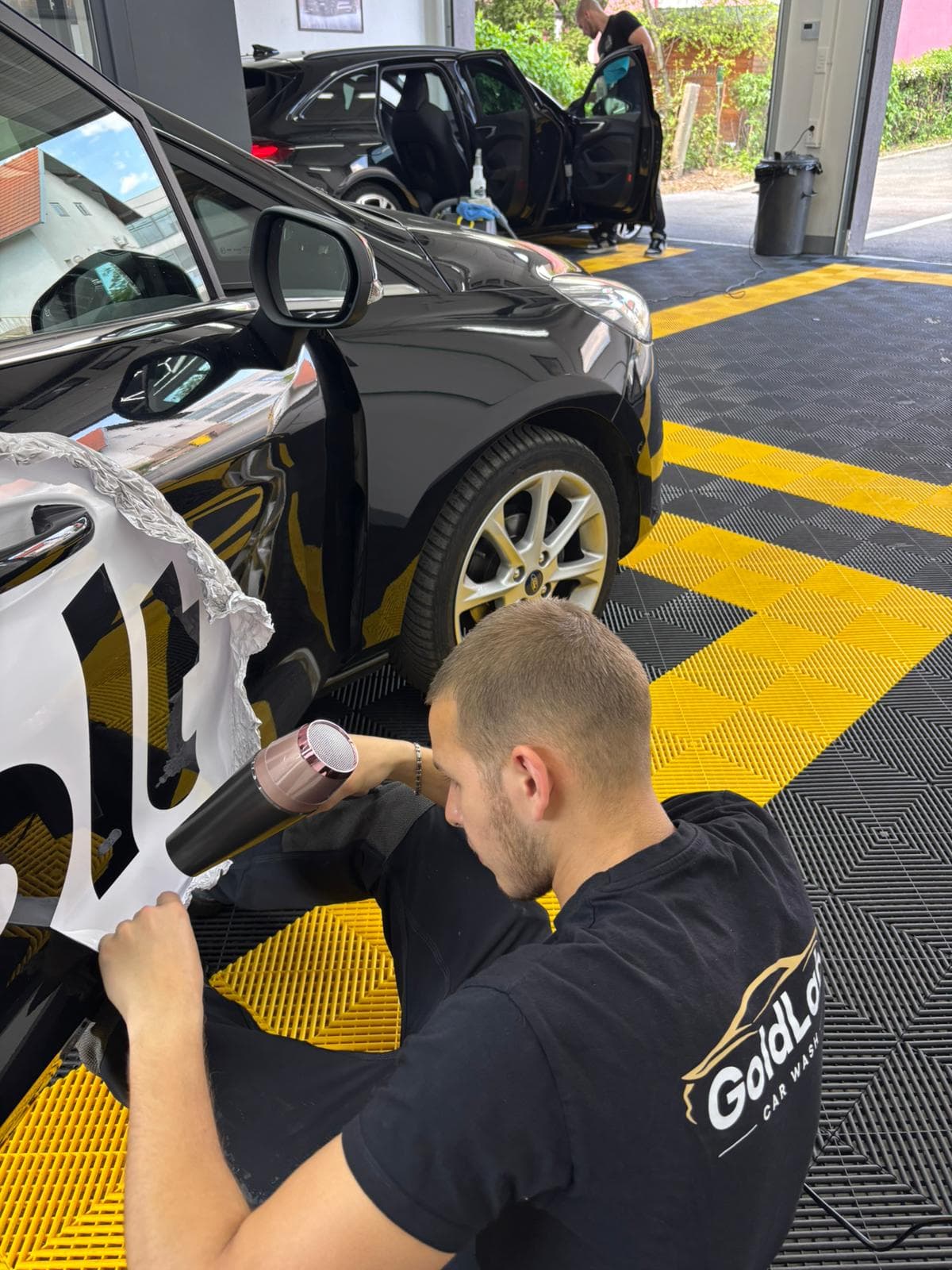 b6843513-b820-4d19-9a54-43391eb73305