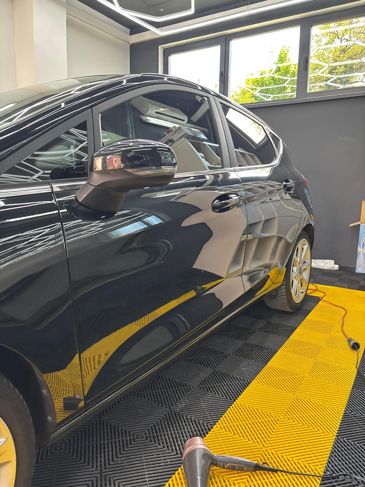 02da8c7f-cb92-482d-8ddb-a962398e4536